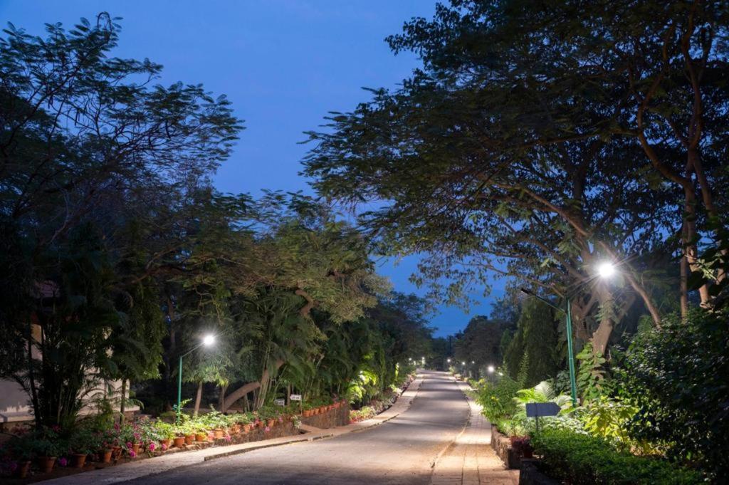 Modi'S Resort, Karjat Extérieur photo